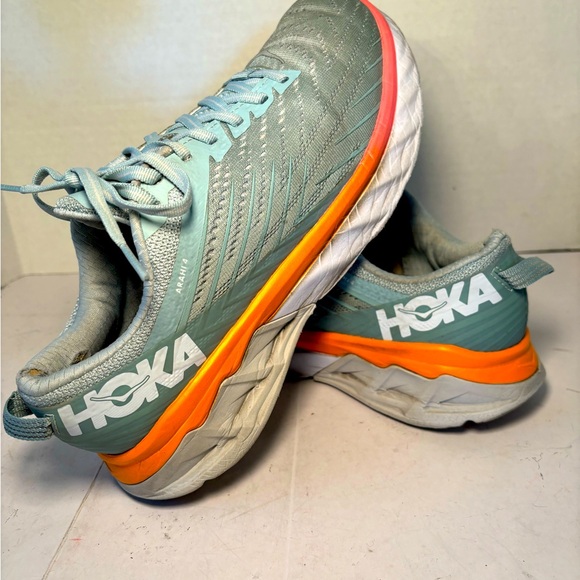 Hoka Shoes - HOKA women’s 8.5 shoes gray with orange bottom.